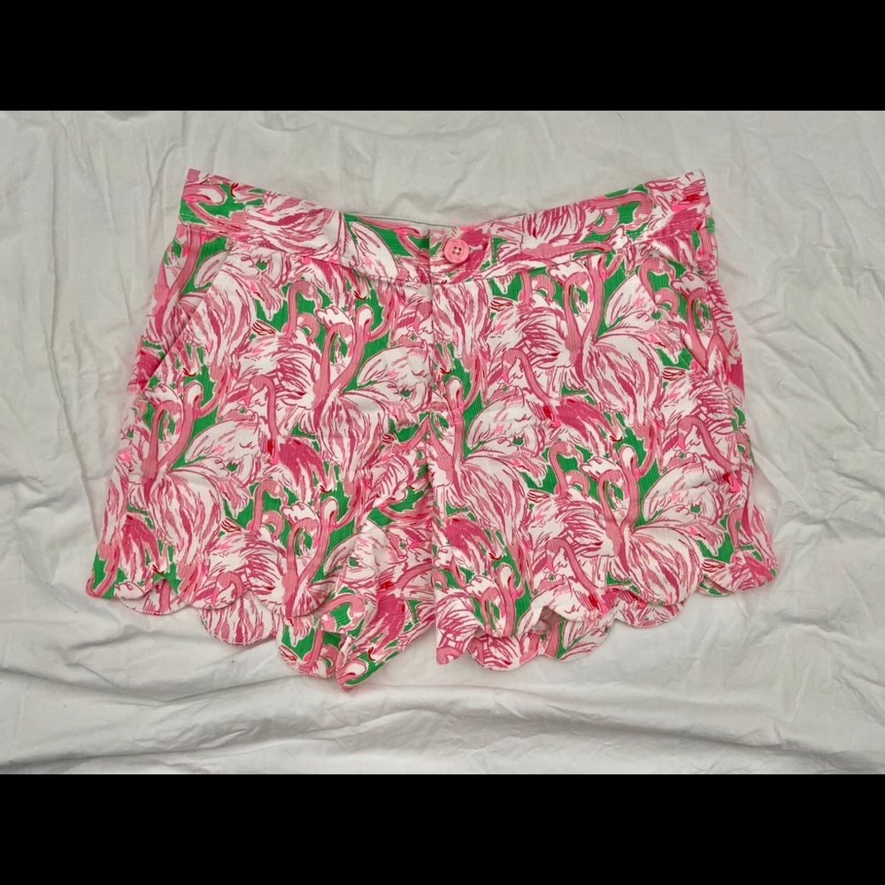 Lilly Pulitzer Buttercup Scalloped Short Size 0